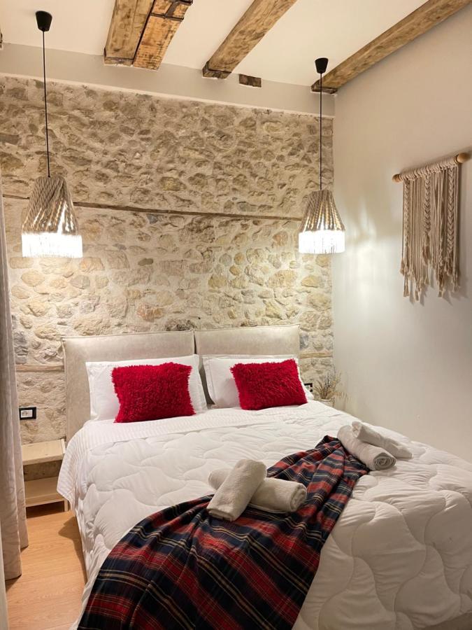 Bohemian Boutique Suites Vlorë 외부 사진